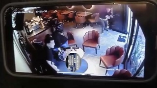 Another attempted robbery in a restaurant in the north of Bogot&aacute;, a customer reacts and starts shooting