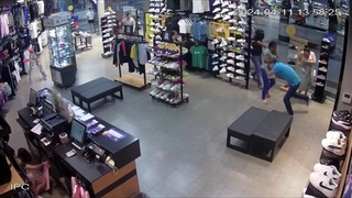 man executed inside a shopping center