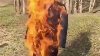 Ukrainian soldiers burn trump