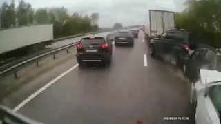 A truck doesn’t even touch the breaks when encountering traffic