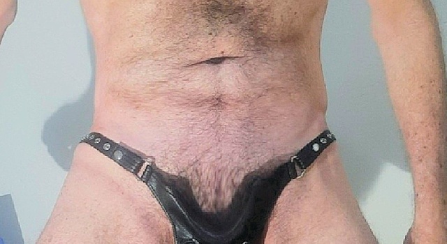 11 inch Male Stripper- has 11.25 INCH COCK! User: Hairystud10inch