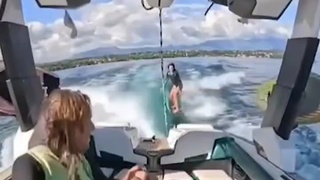 Speed boat, towing dishwasher