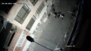 Couple fall out of a window while fighting in Columbia