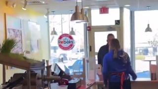 Man Throws Smoothie at Robek's Server