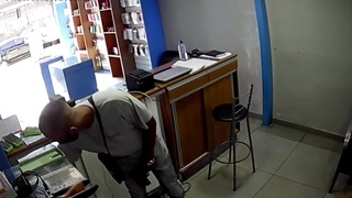 Armed robbery with a happy ending