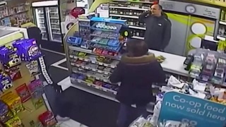 Robber gets foiled by Woman in heels