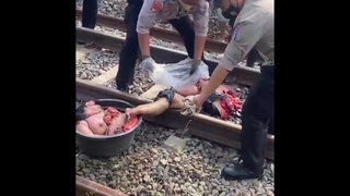 Body fits in small bucket