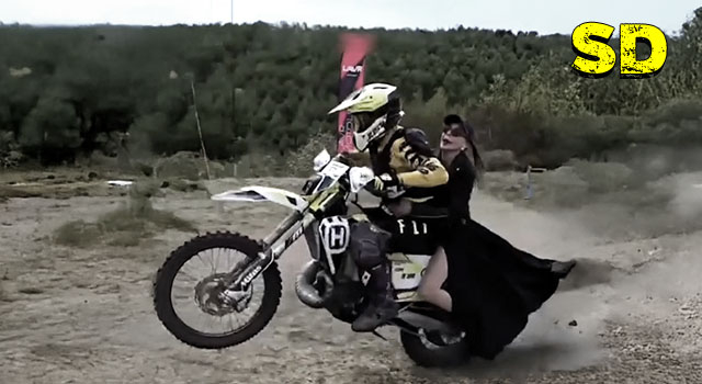 20 PEOPLE DEFINITELY HAVING A SHITTIER DAY THAN YOU