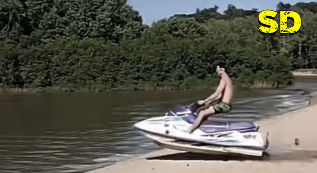 17 PEOPLE DEFINITELY HAVING A SHITTIER DAY THAN YOU