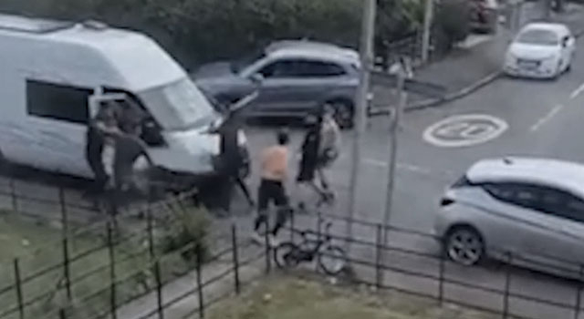 SLUM FIGHTS E175