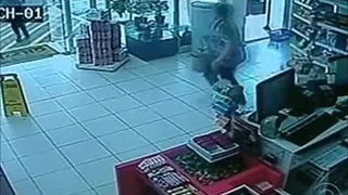 Security Guard Kills Robber With 6 Shots At Close Range.