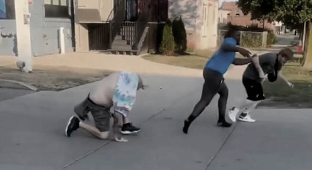SLUM FIGHTS E188