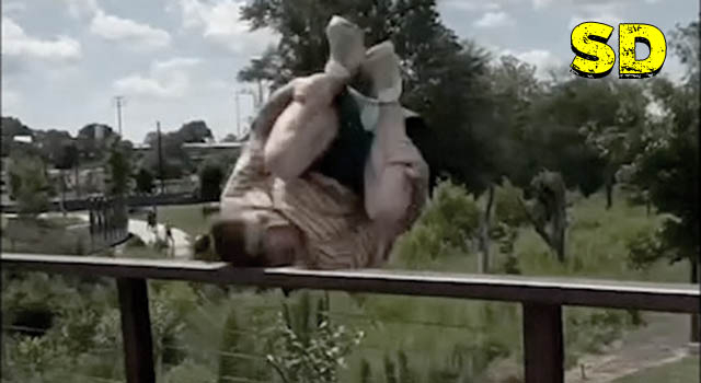 18+ PEOPLE DEFINITELY HAVING A SHITTIER DAY THAN YOU