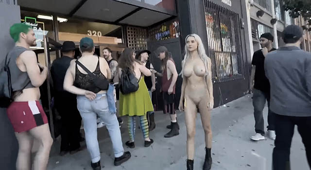 8 PUBLIC ACTS THAT DEFINITELY MAKE YOU A WHORE