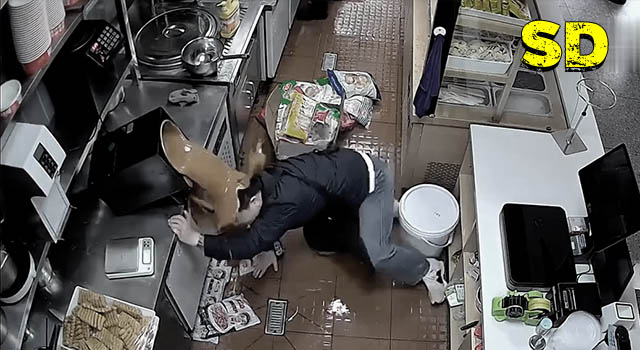 22 PEOPLE DEFINITELY HAVING A SHITTIER DAY THAN YOU