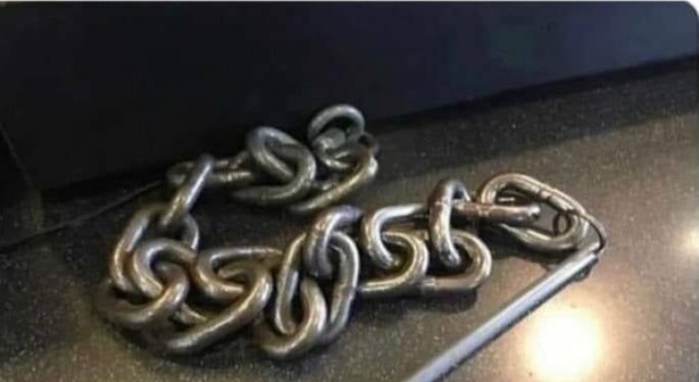 There Are Chains Everywhere