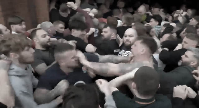 SLUM FIGHTS E214