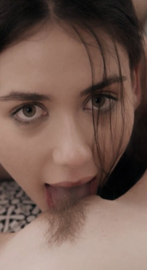 Teen Lesbian Pussy Eating