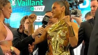 Protect Yourself At All Times, Even During Weigh-Ins And Press Conferences &macr;⁠\⁠_⁠(⁠ツ⁠)⁠_⁠/⁠&macr;