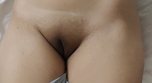 Her seductive body is dam too good to attract anyone