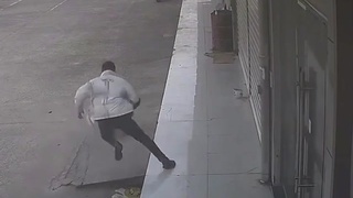 Man Walks Out Of Store.. Sees Dog, Scares Dog And Then Breaks His Fucking Fingers