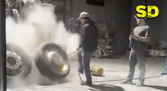 22 + PEOPLE DEFINITELY HAVING A SHITTIER DAY THAN YOU