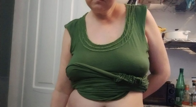 BBW bare slut