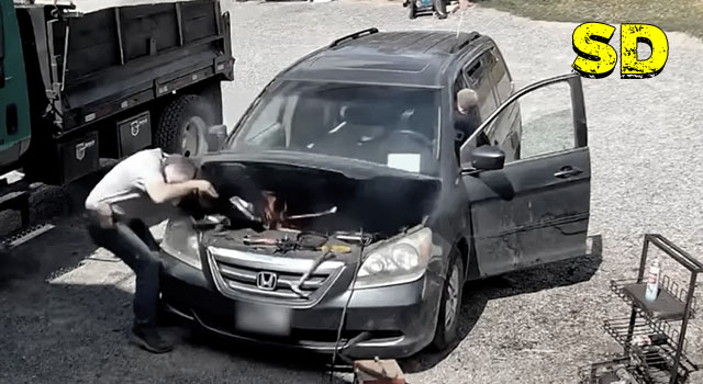15 PEOPLE DEFINITELY HAVING A SHITTIER DAY THAN YOU