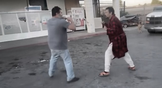 SLUM FIGHTS E226