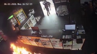 Man Sets Liquor Store on Fire