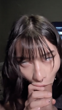 Alt Slut Blowjob