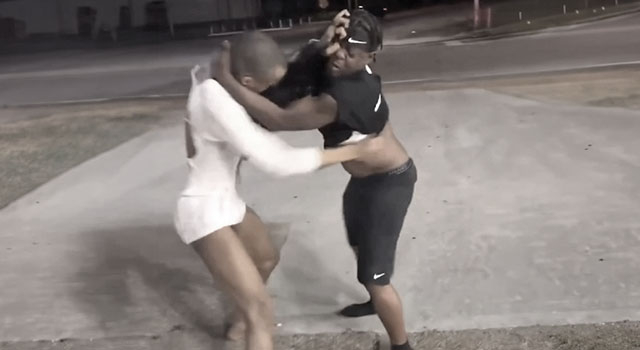 SLUM FIGHTS E235
