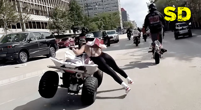 24 PEOPLE DEFINITELY HAVING A SHITTIER DAY THAN YOU