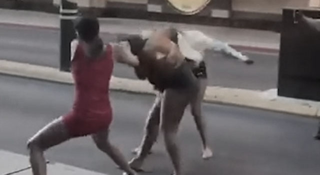 SLUM FIGHTS E240