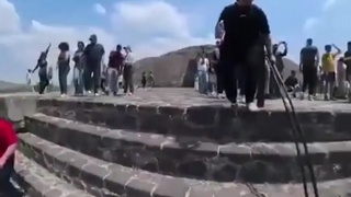 Teotihuac&aacute;n Pyramids Shooting