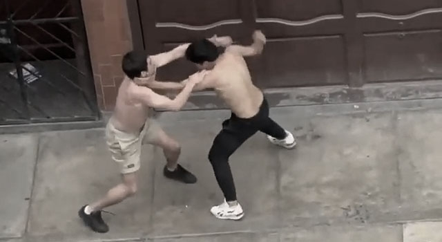 SLUM FIGHTS E238