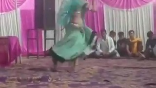 I love belly dancers